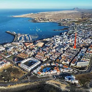 https://the-spot-house.in-canary-islands.com